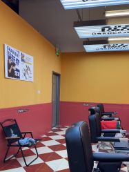 -Devilhands Barbershop男士理容店