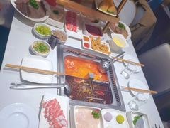 番茄锅底-海底捞火锅(长宁路龙之梦店)