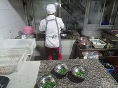 -正宗杨记普洱酸醋米线(总店)