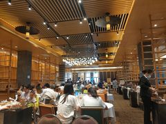 大堂-稻香酒家·34年老字号·港式粤菜(汉街店)