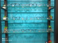 -Trend1881视光·蔡司视觉(领展广场店)