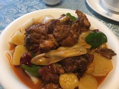 新疆大盘鸡-巴扎美食·新疆菜·西域歌舞表演餐厅(新疆大厦店)
