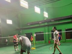 -健龙森俱乐部·游泳·健身·羽毛球综合体育馆