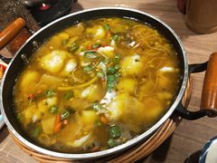 -有红鸡毛店·川菜(建设路店)