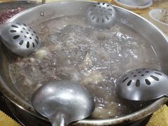 -五洞培记山庄·鲜牛肉火锅
