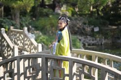 -汉仪华裳汉服馆(打浦桥店)