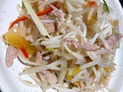 绿豆芽榨菜炒肉丝-老头儿油爆虾·知味杭州(爱琴海购物中心)