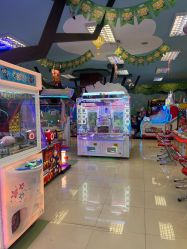 -莫莉幻想儿童乐园(武汉经开永旺店)