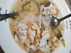 -渔语鱼酸菜鱼新川菜(来福士店)
