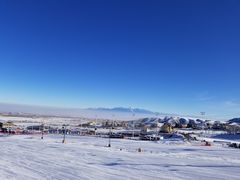 -丝绸之路山地度假区滑雪场