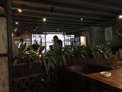 大堂-黄师傅湿辣牛肉(胡桃里店)