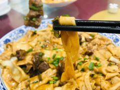 -壹阁胡羊焖饼(特色小吃街店)