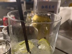 -Mx.cocktail bar
