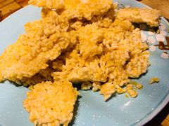 蛋黄锅巴-蜜桃餐厅·伴山(绿宝广场店)