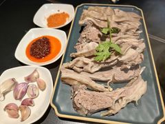 手抓羊肉-青海名吃尕张娃非遗烤肉(城中店)