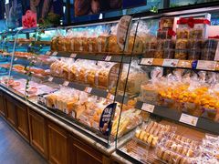 面包甜点陈列柜-巴黎贝甜(凯德MALL望京店)