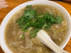 -罗卜李包子羊肉汤