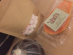 -志龙皇冠吃货椰子铺