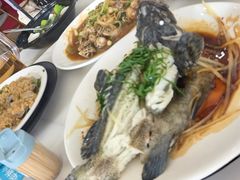 -覃记海鲜美食餐厅