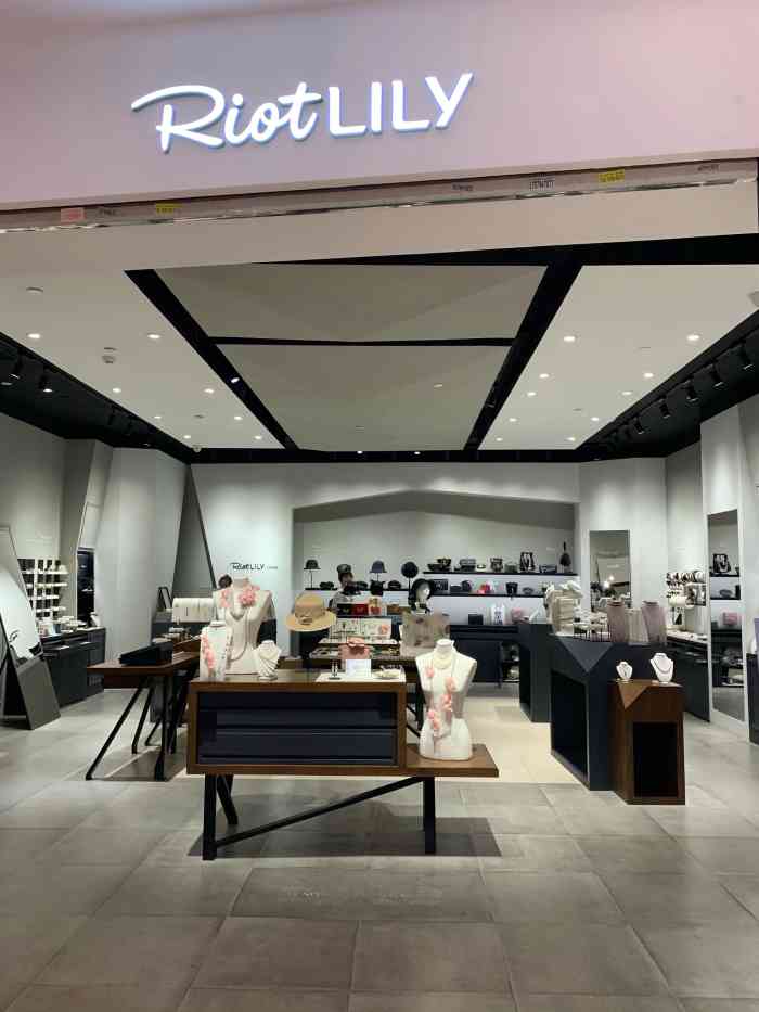 riotlily(铜锣湾店)-"在铜锣湾广场一楼闲逛看到这家riotl.