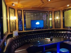 -欢乐迪KTV(南坪上海城店)