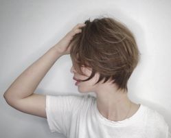 -GIRL STYLE 烫发·染发沙龙