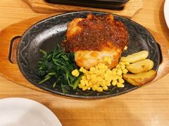 香辣烤肠配黑椒鸡排-萨莉亚意式餐厅(深圳北站店)
