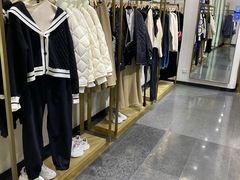 -URBAN REVIVO(济南世茂广场店)