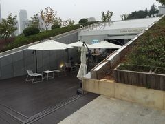 -UNI UNI(环亚凯瑟琳店)