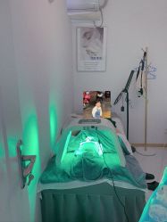 -瓷肌博士·祛痘科技美肤