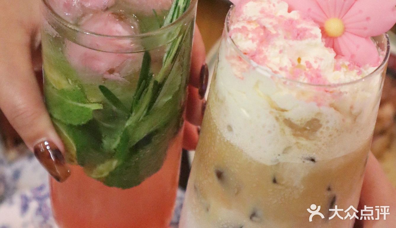 和喜欢的人一起吃饭，连空气都会变得浪漫！