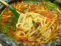小锅米线-浩海火燒雲傣家菜(静安芮欧店)