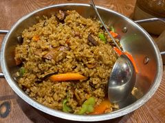 牛肝菌炒饭-老滇山寨•云南特色菜•地方菜•民族风情歌舞表演(金碧店)