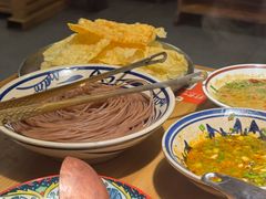 -洱火云南酸菜牛肉火锅(石景山当代商城店)