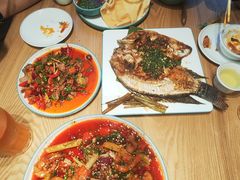 -傣家寨花园主题餐厅