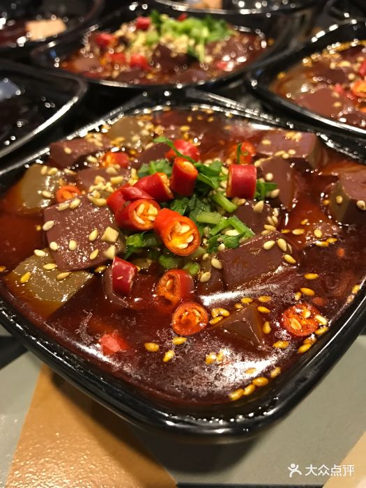 落端云串串香(河西万达店)麻辣鸭血图片 - 第1张