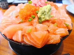三文鱼火山丼-魔丼屋(日月光店)