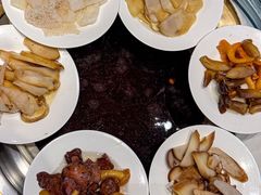 -天宜隆蘑菇宴火锅(石景山旗舰店)