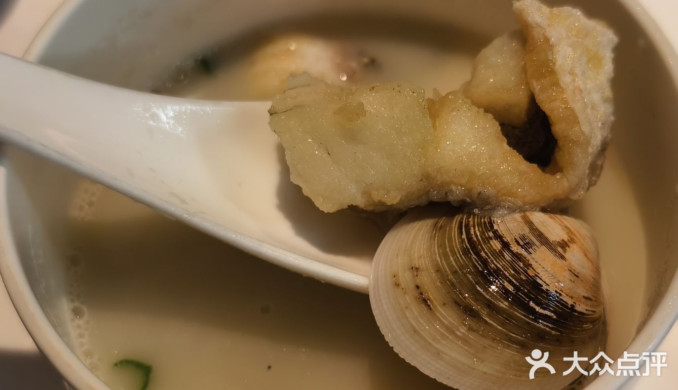 周末美食探店，上海商城厢房吃顿本帮菜