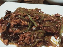 鱼香肉丝-三姐妹餐厅(曲江店)