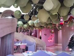 -水桶王国主题餐厅·聚会·生日派对·亲子活动·家庭套餐(亚龙湾希尔顿店)