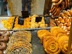 -Dough&Joe团憩(瑞虹天地月亮湾店)