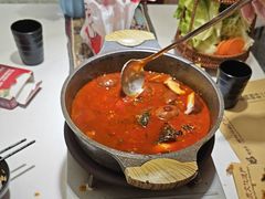 -刘姐啤酒鱼民族演艺餐厅(西街总店)