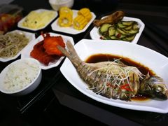 清蒸武昌鱼-梅园食堂