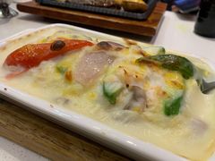 牛油果海鲜焗饭-和平馆·地道港澳茶餐厅(西门口店)