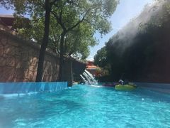 -热带风暴水上乐园