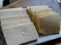 -毛辣果·贵州红酸汤牛肉火锅(西单店)