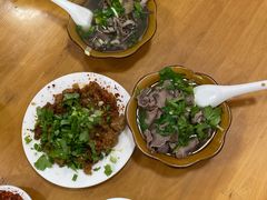 -周记翘脚牛肉