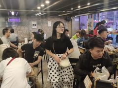 等位区-放哈·甜醅子奶茶创造者(正宁路店)