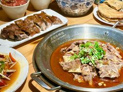 -大众跷脚牛肉馆·非遗传承单位(峨眉山店)